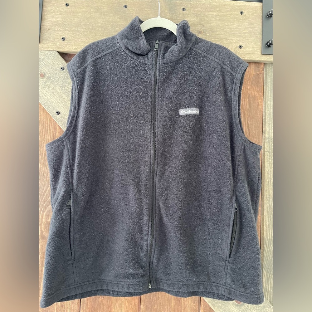 Columbia black Fleece vest XL